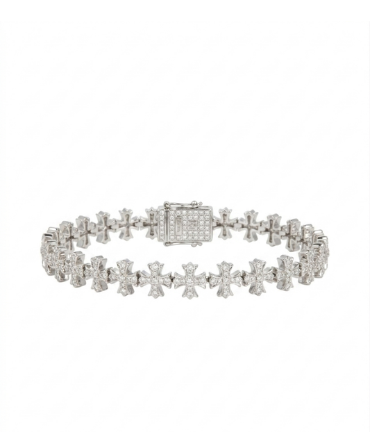 White gold cross-link bracelet with alternating cross charms and center pavé clasp