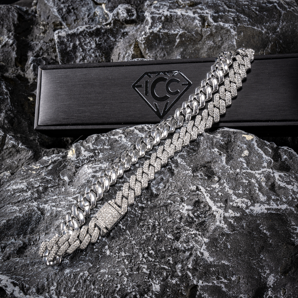 Silver moissanite Cuban link chain with pavé stones, with gift box and clasp end